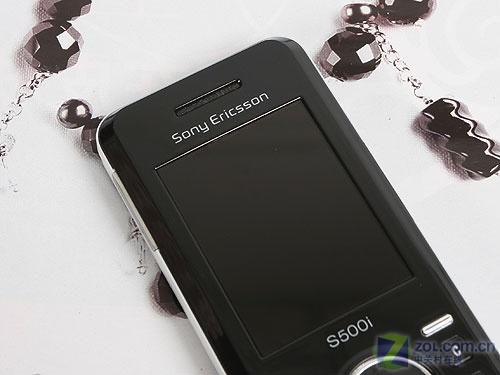 時尚手機(jī)新教主 滑蓋炫燈索愛S500i評測 時尚新概念索愛超薄滑蓋機(jī)S500i評測(2)