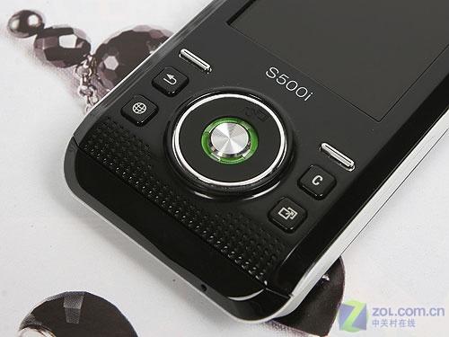 時尚手機(jī)新教主 滑蓋炫燈索愛S500i評測 時尚新概念索愛超薄滑蓋機(jī)S500i評測(2)