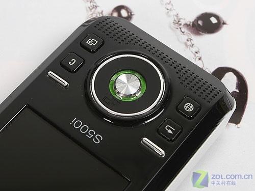 時尚手機(jī)新教主 滑蓋炫燈索愛S500i評測 時尚新概念索愛超薄滑蓋機(jī)S500i評測(3)