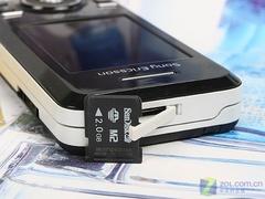 時尚手機(jī)新教主 滑蓋炫燈索愛S500i評測 時尚新概念索愛超薄滑蓋機(jī)S500i評測(3)