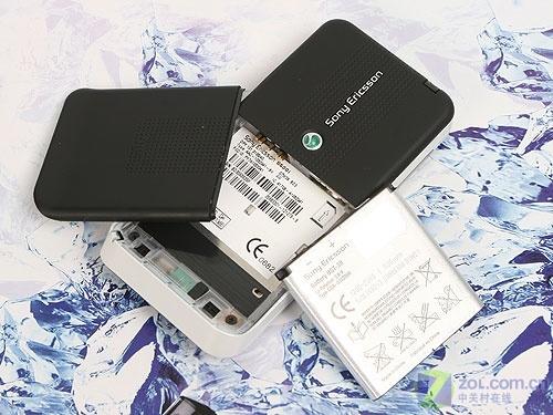 時尚手機(jī)新教主 滑蓋炫燈索愛S500i評測 時尚新概念索愛超薄滑蓋機(jī)S500i評測(4)