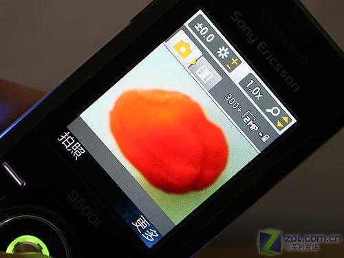 時尚手機(jī)新教主 滑蓋炫燈索愛S500i評測 時尚新概念索愛超薄滑蓋機(jī)S500i評測(7)