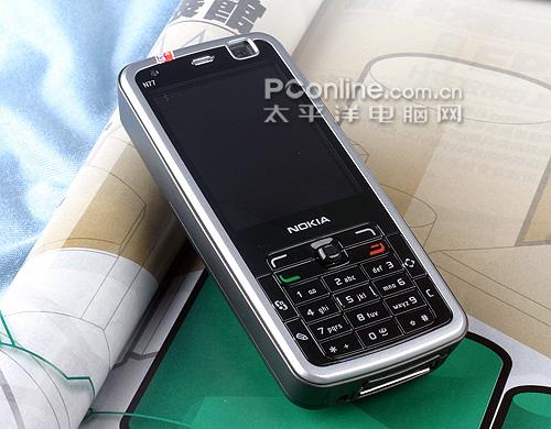 支持DVB-H諾基亞智能電視手機(jī)N77圖賞(2)