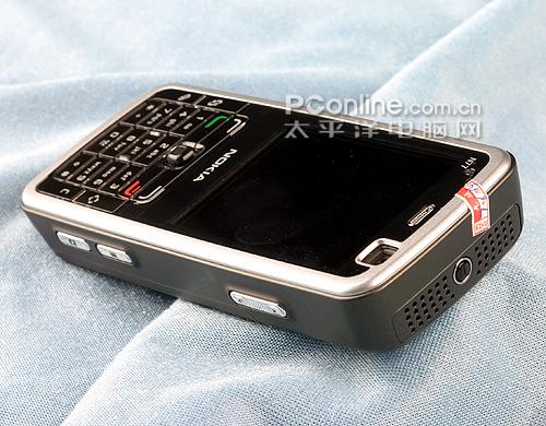 支持DVB-H諾基亞智能電視手機(jī)N77圖賞(3)