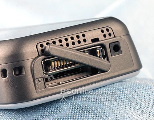 支持DVB-H諾基亞智能電視手機(jī)N77圖賞(4)