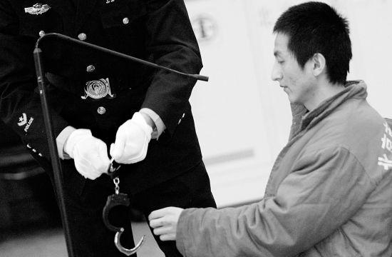 點(diǎn)擊瀏覽下一張