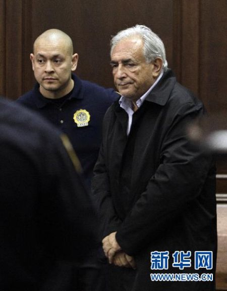 5 16գH؛ŻMöˡ˹؄˹-()ϯ~sD·Ժeе C˹؄˹(dng)ڼ~s״γϯͥ CJ(rn)˹؄˹-НL(fng)Uֹጣ520ٴγͥǰ^m(x)P(gun)ѺڱO(jin)zַ~s̩ƵŮ(w)T˹؄˹15ձָءО顢δͷǷO(jin)ȶA/(lin)